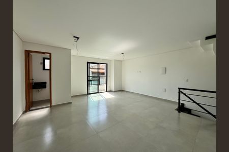 Casa para alugar com 227m², 3 quartos e 2 vagas Casa para alugar com 227m², 3 quartos e 2 vagasSala