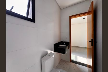 Casa para alugar com 227m², 3 quartos e 2 vagas Casa para alugar com 227m², 3 quartos e 2 vagasBanheiro da suíte