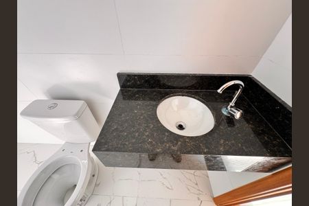 Casa para alugar com 227m², 3 quartos e 2 vagas Casa para alugar com 227m², 3 quartos e 2 vagasBanheiro da suíte