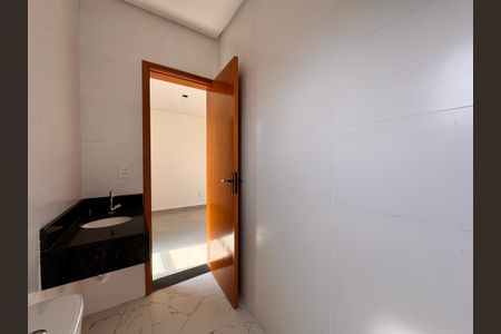 Casa para alugar com 227m², 3 quartos e 2 vagas Casa para alugar com 227m², 3 quartos e 2 vagasBanheiro da suíte