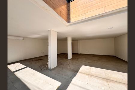 Casa para alugar com 227m², 3 quartos e 2 vagas Casa para alugar com 227m², 3 quartos e 2 vagasGaragem
