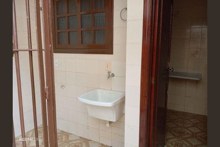 Casa à venda com 243m², 3 quartos e 2 vagas