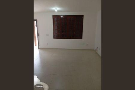 Casa à venda com 243m², 3 quartos e 2 vagas