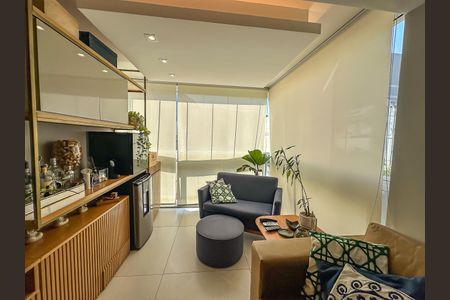 Apartamento à venda com 102m², 4 quartos e 2 vagasVaranda