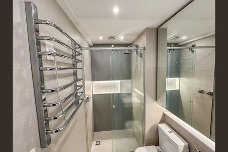 Apartamento à venda com 102m², 4 quartos e 2 vagasBanheiro Social