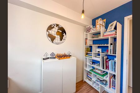 Apartamento à venda com 102m², 4 quartos e 2 vagasEscritório