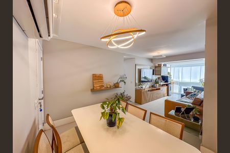 Apartamento à venda com 102m², 4 quartos e 2 vagasSala