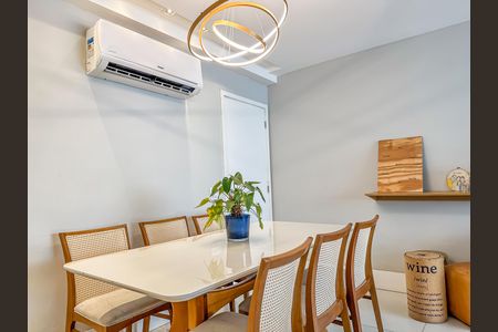 Apartamento à venda com 102m², 4 quartos e 2 vagasSala