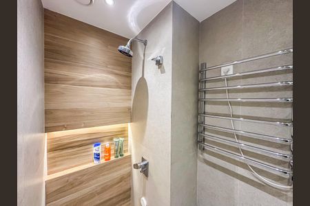 Apartamento à venda com 102m², 4 quartos e 2 vagasBanheiro da Suíte