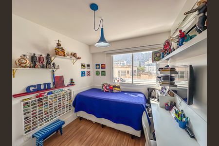 Apartamento à venda com 102m², 4 quartos e 2 vagasQuarto 2