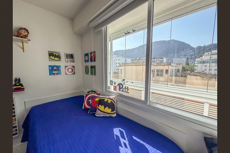 Apartamento à venda com 102m², 4 quartos e 2 vagasQuarto 2