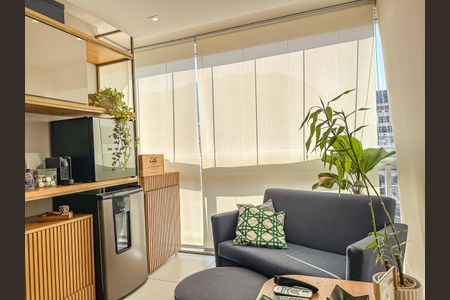 Apartamento à venda com 102m², 4 quartos e 2 vagasVaranda