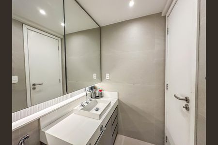 Apartamento à venda com 102m², 4 quartos e 2 vagasBanheiro Social