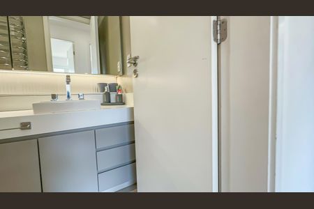 Apartamento à venda com 102m², 4 quartos e 2 vagasBanheiro Social