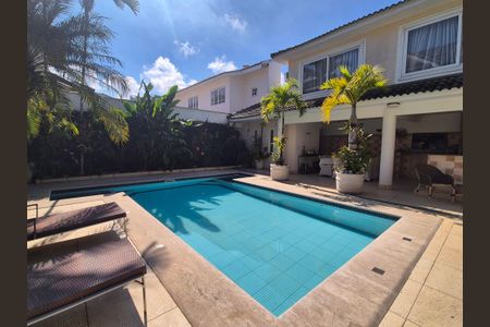 Casa para alugar com 536m², 4 quartos e 2 vagasÁrea externa