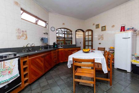 Casa à venda com 304m², 3 quartos e 2 vagasCozinha