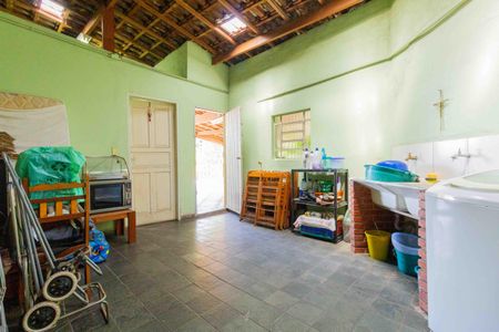 Casa à venda com 304m², 3 quartos e 2 vagasÁrea de Serviço