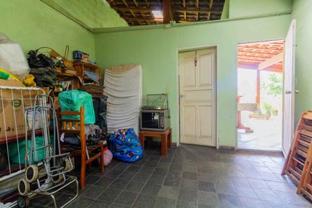 Casa à venda com 304m², 3 quartos e 2 vagasÁrea de Serviço