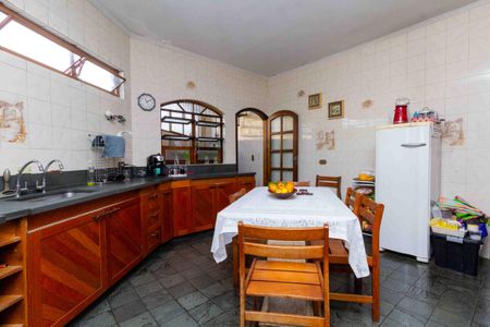 Casa à venda com 304m², 3 quartos e 2 vagasCozinha