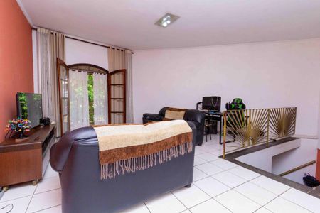 Casa à venda com 304m², 3 quartos e 2 vagasSala