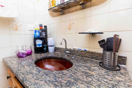 Casa à venda com 304m², 3 quartos e 2 vagasBanheiro 