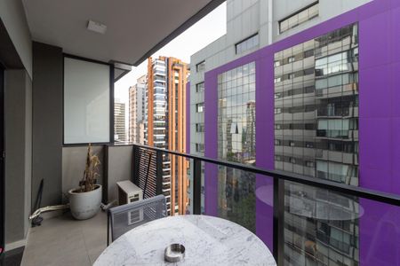 Studio para alugar com 33m², 1 quarto e 1 vaga Studio para alugar com 33m², 1 quarto e 1 vagaVaranda/Studio