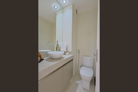 Apartamento para alugar com 240m², 4 quartos e 3 vagasLavabo