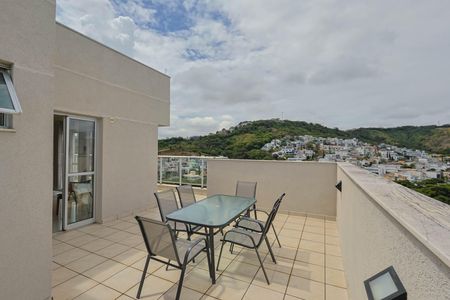 Apartamento para alugar com 240m², 4 quartos e 3 vagasCobertura