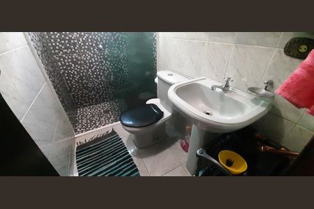 Casa à venda com 87m², 3 quartos e sem vaga Casa à venda com 87m², 3 quartos e sem vagaBanheiro da Suíte