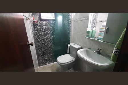 Casa à venda com 87m², 3 quartos e sem vaga Casa à venda com 87m², 3 quartos e sem vagaBanheiro Social