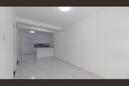 Casa para alugar com 300m², 6 quartos e 7 vagasSala