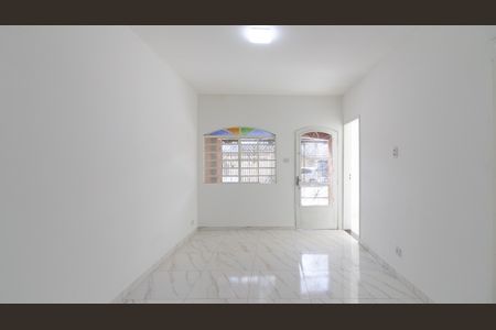 Casa para alugar com 300m², 6 quartos e 7 vagasSala