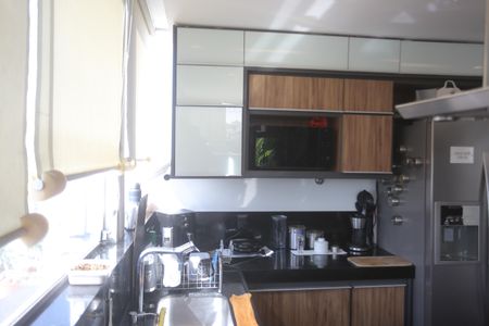 Apartamento à venda com 130m², 2 quartos e 3 vagasCozinha