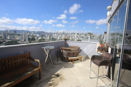 Apartamento à venda com 130m², 2 quartos e 3 vagasVaranda da Sala