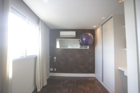 Apartamento à venda com 130m², 2 quartos e 3 vagasSuíte 1