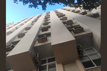 Studio à venda com 45m², 1 quarto e sem vaga Studio à venda com 45m², 1 quarto e sem vagaFachada