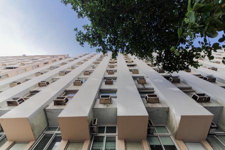 Apartamento à venda com 45m², 1 quarto e sem vagaFachada