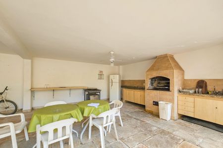 Apartamento para alugar com 133m², 2 quartos e 1 vagaÁrea de Lazer 