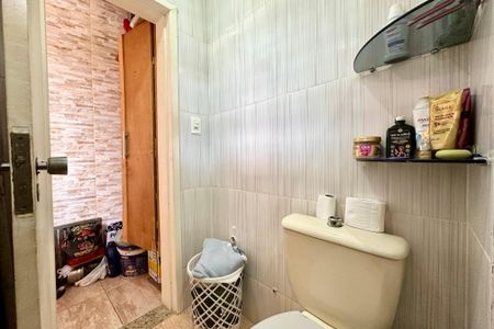 Casa à venda com 50m², 2 quartos e sem vaga Casa à venda com 50m², 2 quartos e sem vagaBanheiro 1