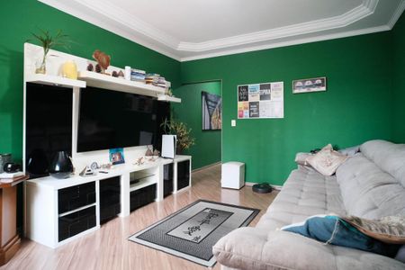 Casa à venda com 113m², 3 quartos e 2 vagasSala