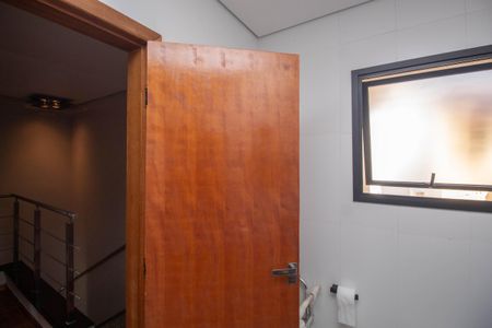 Casa à venda com 150m², 3 quartos e 2 vagas Casa à venda com 150m², 3 quartos e 2 vagasBanheiro