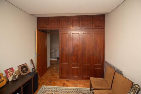 Casa à venda com 150m², 3 quartos e 2 vagas Casa à venda com 150m², 3 quartos e 2 vagasQuarto 2