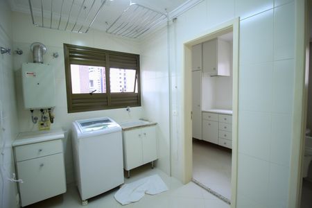 Apartamento à venda com 124m², 3 quartos e 2 vagasÁrea de Serviço