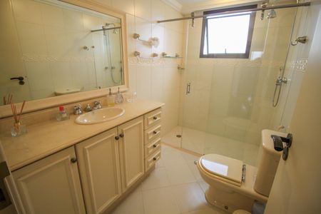 Apartamento à venda com 124m², 3 quartos e 2 vagasBanheiro