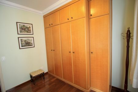 Apartamento à venda com 124m², 3 quartos e 2 vagasQuarto 2