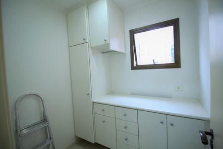 Apartamento à venda com 124m², 3 quartos e 2 vagasQuarto de Serviço