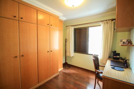 Apartamento à venda com 124m², 3 quartos e 2 vagasQuarto 2