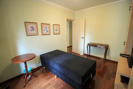 Apartamento à venda com 124m², 3 quartos e 2 vagasQuarto 3