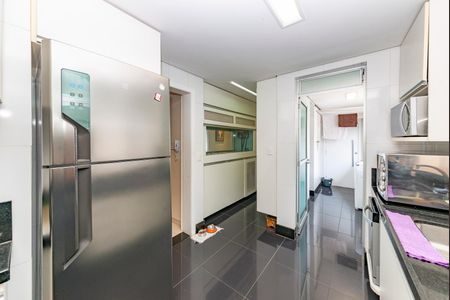 Apartamento à venda com 235m², 4 quartos e 4 vagas Apartamento à venda com 235m², 4 quartos e 4 vagasCozinha