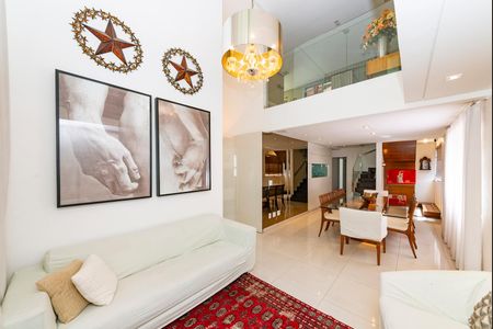 Apartamento à venda com 235m², 4 quartos e 4 vagas Apartamento à venda com 235m², 4 quartos e 4 vagasSala 1